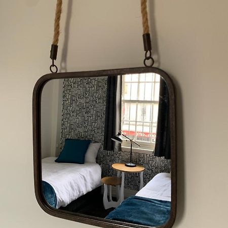 Cat And Fiddle Balmain Hotel ซิดนีย์ ภายนอก รูปภาพ