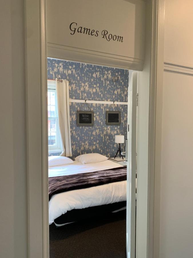 Cat And Fiddle Balmain Hotel ซิดนีย์ ภายนอก รูปภาพ